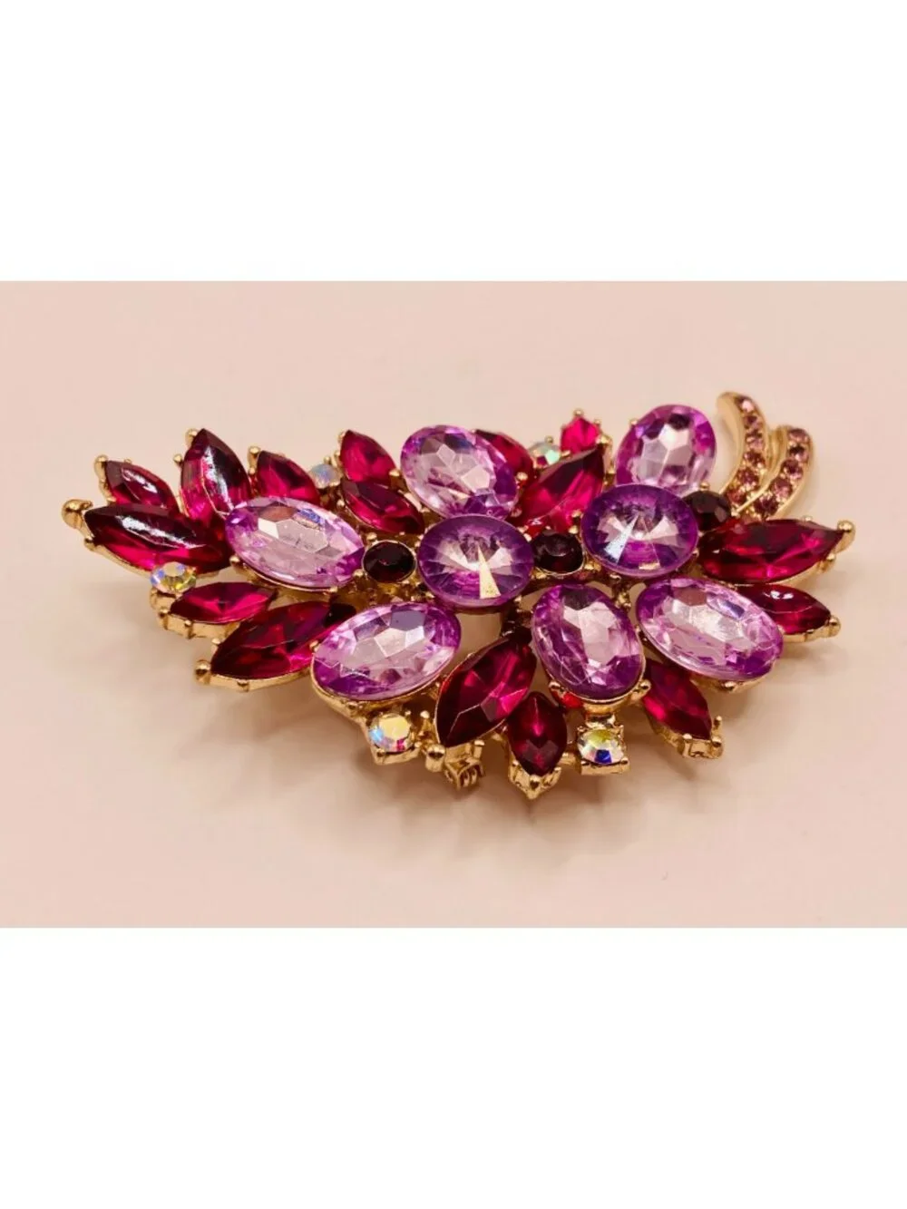 Vintage Style Gold-Tone Brooch Purple Rhinestones Floral Design -18B